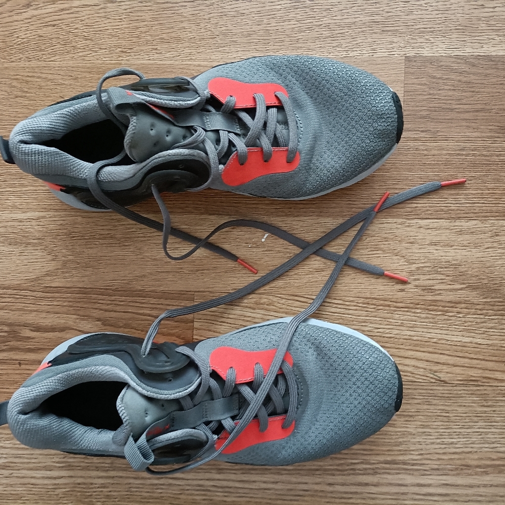 Under Armour shoes Hovr Apex size 10
